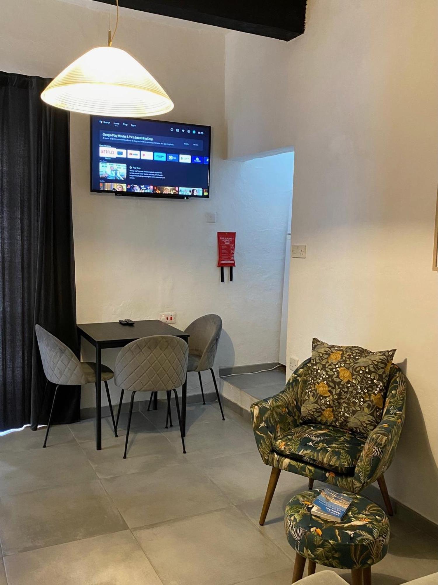 Cozy Flat. Swim Beach 2 Minutes Walk. The Old Valletta Mcri1-1 Luaran gambar