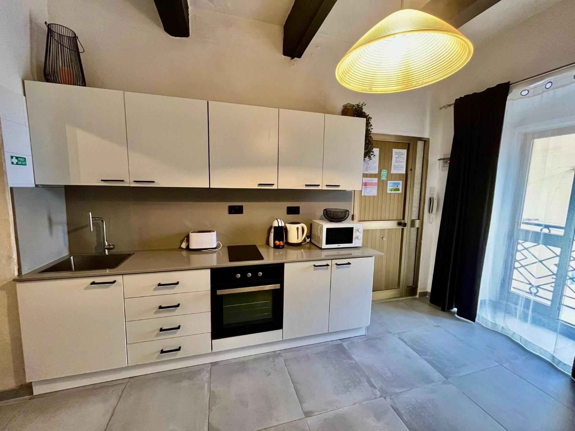 Cozy Flat. Swim Beach 2 Minutes Walk. The Old Valletta Mcri1-1 Luaran gambar